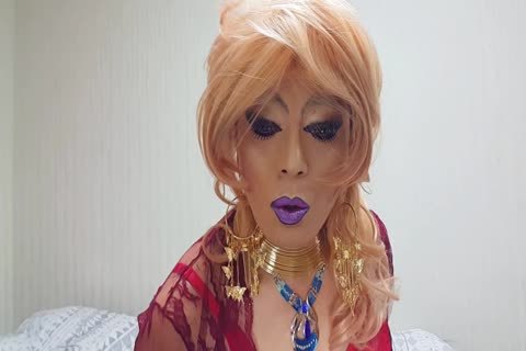 Sissy Niclo wild Makeup After Smoking2