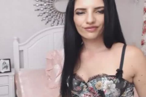 juicy tranny Jerking In Front Of web camera