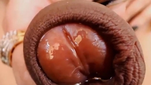 Succulent t-girl Stimulates Herself With vibrator